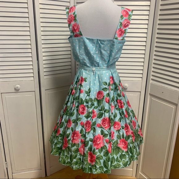 Skirt and Top Retro Set Blue Polka Dots with Pink Roses - Picture 4 of 13